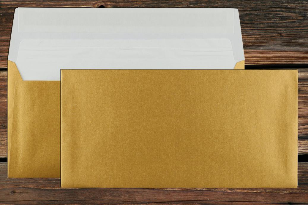 Briefhüllen mit Seidenfutter DL 110x220 mm Haftklebend Gold 90 g/qm